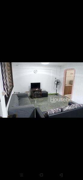 680 Hougang Avenue 8