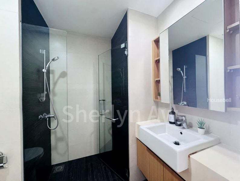 The Interweave, S$ 3,000 /mo, 388 sqft, Condos - Condominium
