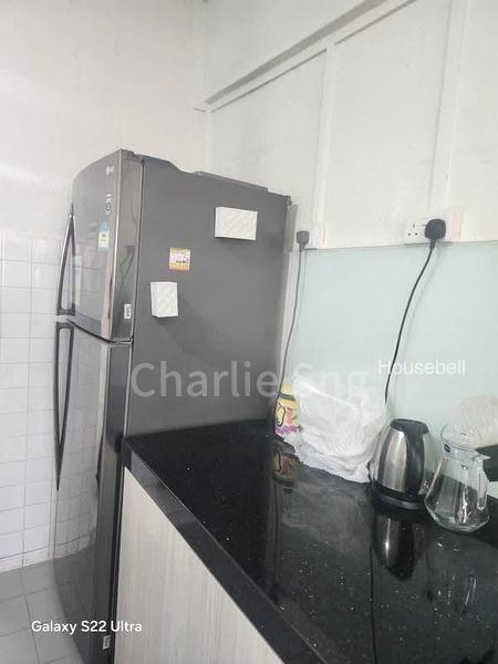 329 Clementi Avenue 2, S$ 3,300 /mo, 700 sqft, HDB - 3 NG
