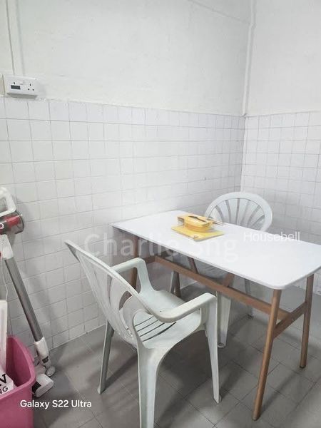 329 Clementi Avenue 2, S$ 3,300 /mo, 700 sqft, HDB - 3 NG