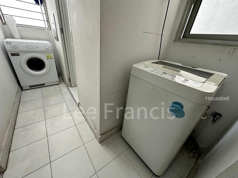 Condo for Room Rent: The Centris., S$ 1,600 /月, 100 sqft, 公寓 - Condominium