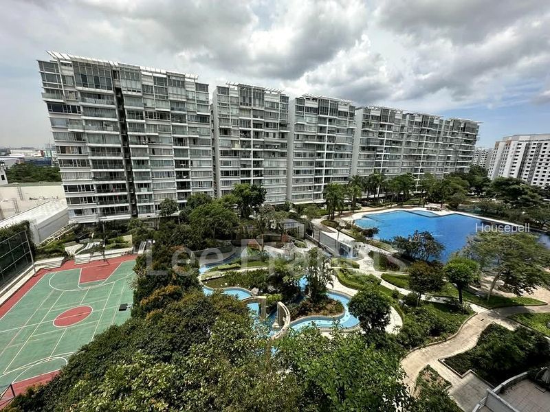 Condo for Room Rent: The Centris., S$ 1,600 /月, 100 sqft, 公寓 - Condominium