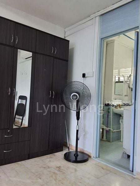 340 Jurong East Avenue 1, S$ 600 /月, 120 sqft, 组屋 - 4 A