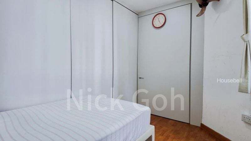 664 Yishun Avenue 4