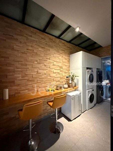 8 Bed Corner Terrace (Landed) for Sale in  Kerong Walk(3)