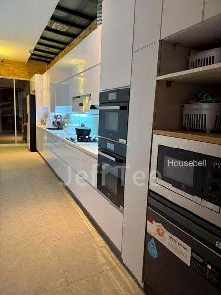 8 Bed Corner Terrace (Landed) for Sale in  Kerong Walk(6)