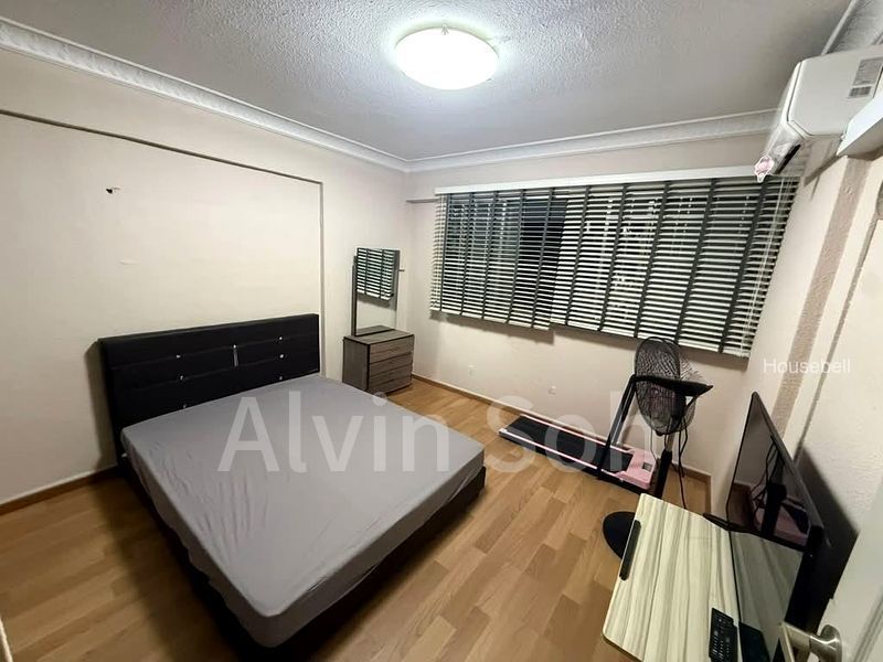 558 Jurong West Street 42(3)