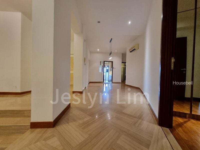 Orange Regency, S$ 8,300 /mo, 1,800 sqft, Condos - Apartment