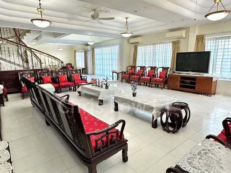 5 Bed Semi-Detached House (Landed) for Sale in  Mugliston Road(1)