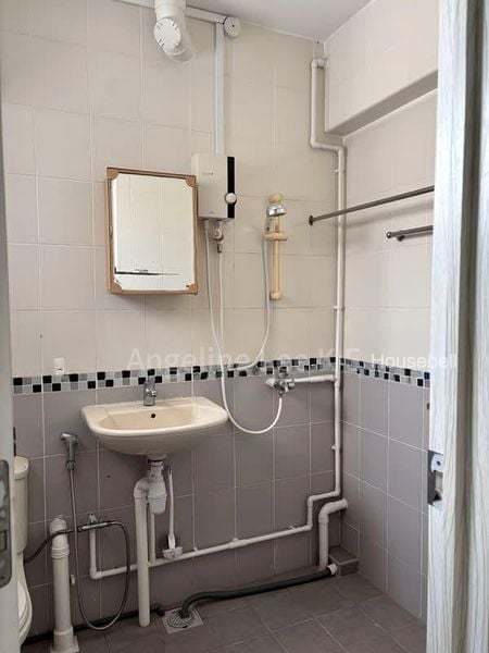 720 Yishun Street 71, S$ 600,000, 104 sqft, 组屋 - 4 A