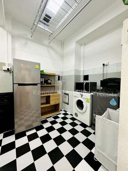 Eng Aun Mansion, S$ 1,950 /mo, 150 sqft, Condos - Apartment