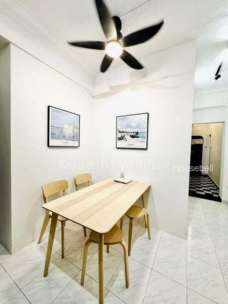 Eng Aun Mansion, S$ 1,950 /mo, 150 sqft, Condos - Apartment