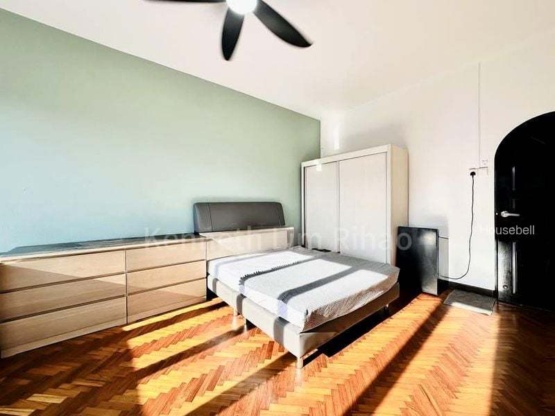Eng Aun Mansion, S$ 1,950 /mo, 150 sqft, Condos - Apartment