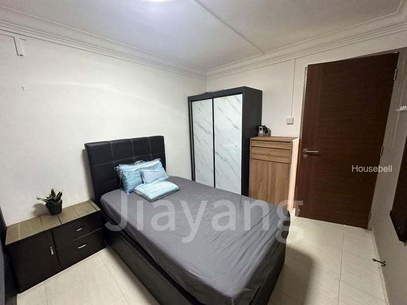140 Yishun Ring Road, S$ 1,100 /mo, 120 sqft, HDB - 3 I