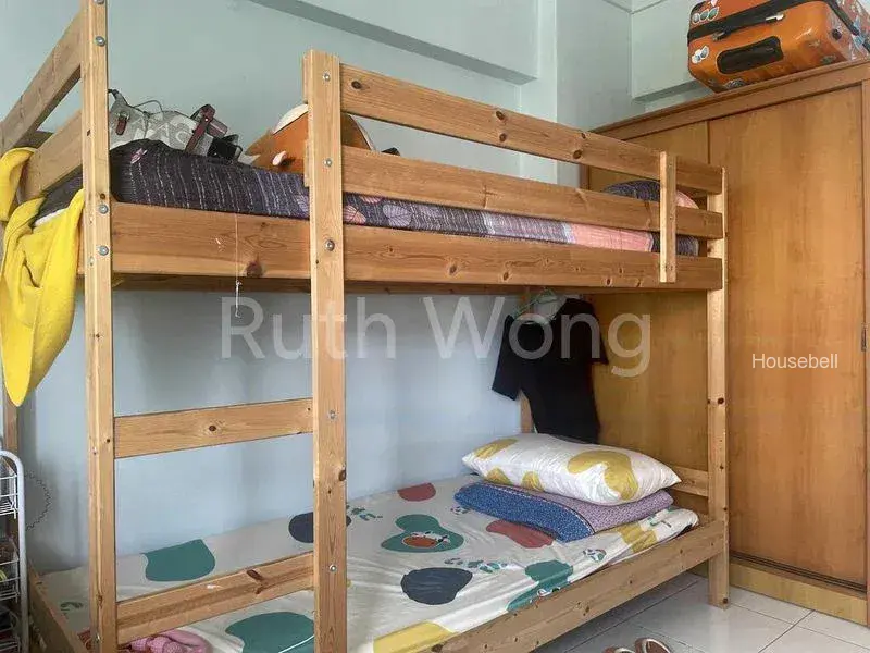 4-Room HDB for Room Rent: 638 Choa Chu Kang Street 64, S$ 500 /月, 150 sqft, 组屋 - 4 A