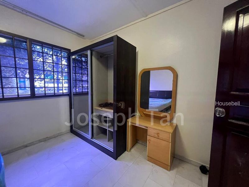 457 Jurong West Street 41, S$ 950 /mo, 150 sqft, HDB - 4 A