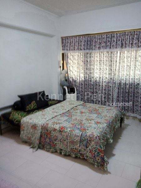 228 Simei Street 4, S$ 900 /月, 200 sqft, 组屋 - 1 Room