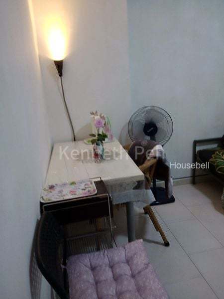 228 Simei Street 4, S$ 900 /月, 200 sqft, 组屋 - 1 Room