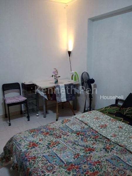 228 Simei Street 4, S$ 900 /月, 200 sqft, 组屋 - 1 Room