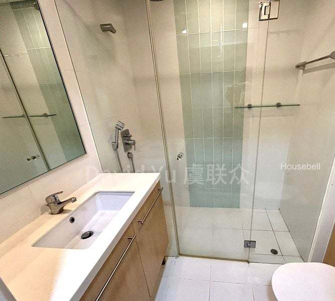 1 Bed Apartment (Condo) for Rent in  The Sail @ Marina Bay, S$ 5,500 /mo, 678 sqft, Condos - Apartment