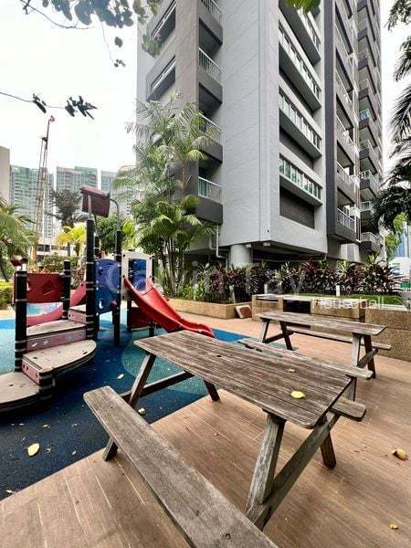 Pasadena, S$ 1,800 /mo, 130 sqft, Condos - Apartment