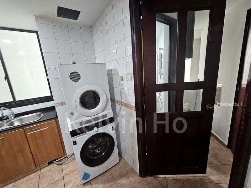 Westmere, S$ 1,350 /mo, 100 sqft, Condos - Executive Condominium