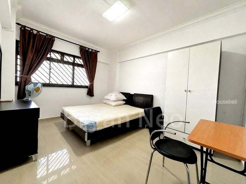 332 Jurong East Avenue 1, S$ 900 /月, 100 sqft, 组屋 - 4 A