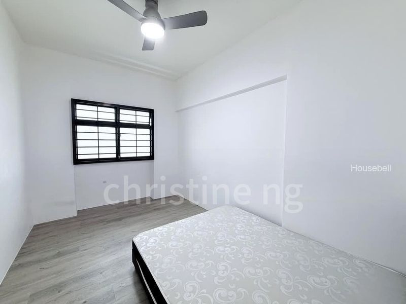4 Room (4A) HDB for Sale in  482 Admiralty Link, S$ 697,550, 936 sqft, HDB - 4 A