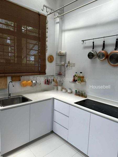 4 Bed Terraced House (Landed) for Sale in  Sin Ming Ville, S$ 4,300,000, 918 sqft, 有地 - Terraced House