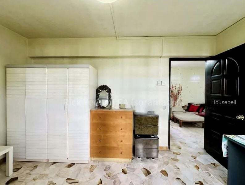 206 Jurong East Street 21(1)