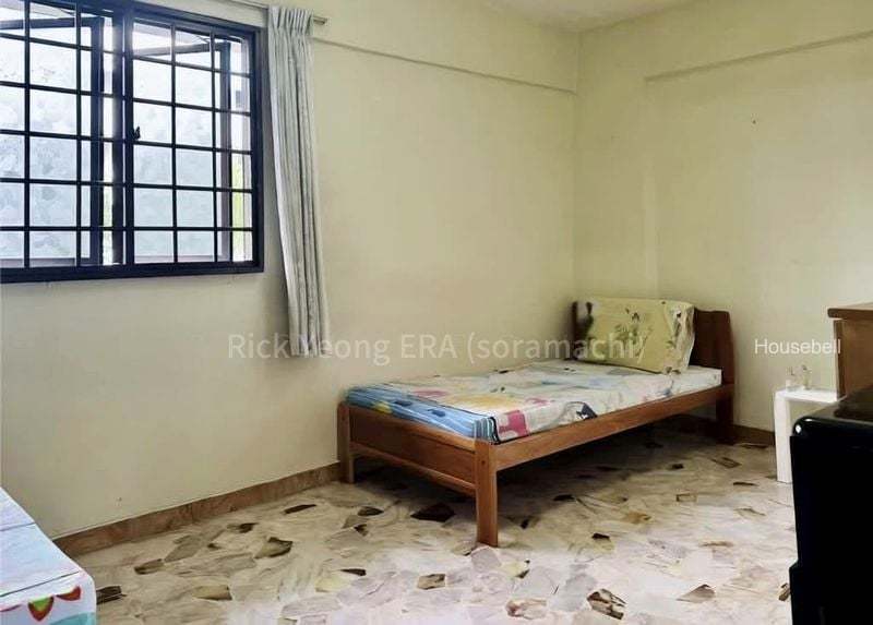 206 Jurong East Street 21(3)