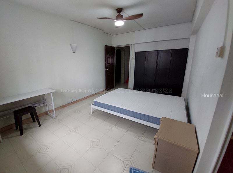 555 Jurong West Street 42(1)
