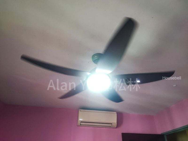678A Jurong West Street 64(6)