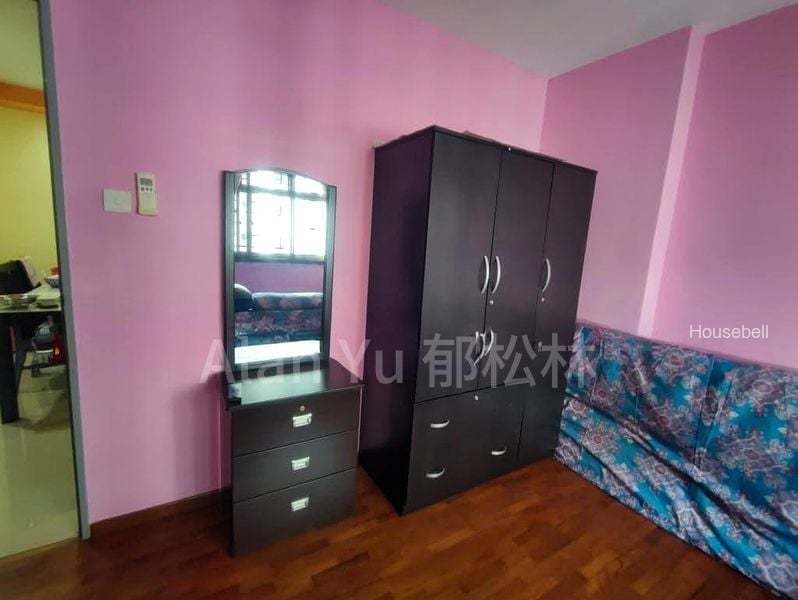 678A Jurong West Street 64(5)