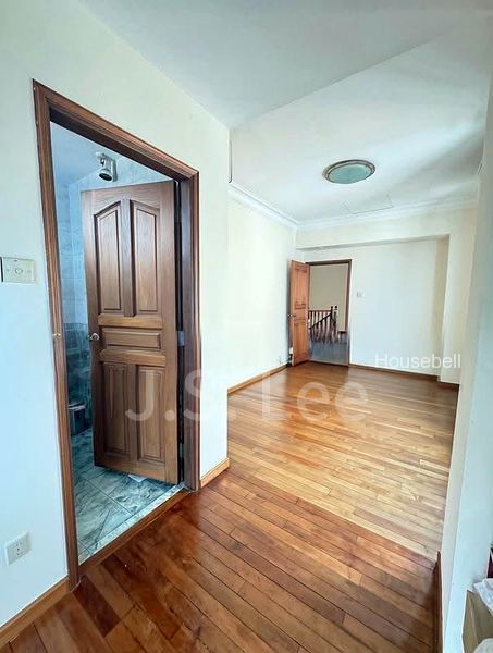 5 Bed Semi-Detached House (Landed) for Sale in  Serangoon Garden Way, S$ 6,280,000, 2,636 sqft, 有地 - Semi-Detached House