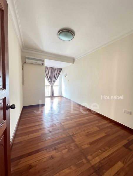 5 Bed Semi-Detached House (Landed) for Sale in  Serangoon Garden Way, S$ 6,280,000, 2,636 sqft, 有地 - Semi-Detached House