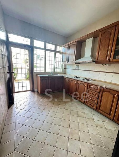 5 Bed Semi-Detached House (Landed) for Sale in  Serangoon Garden Way, S$ 6,280,000, 2,636 sqft, 有地 - Semi-Detached House