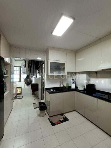 332 Tah Ching Road, S$ 950 /月, 150 sqft, 组屋 - Executive Apartment