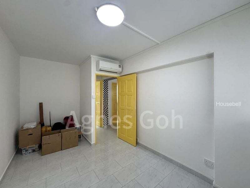 844 Yishun Street 81, S$ 900 /月, 200 sqft, 组屋 - 4 I