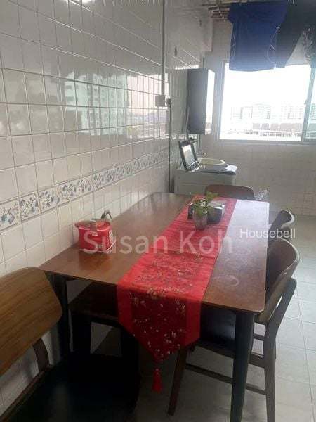 524 Jurong West Street 52(1)