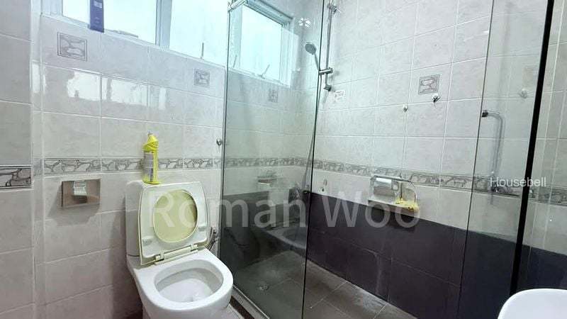 Studio Semi-Detached House (Landed) for Rent in  Clementi Road, S$ 1,600 /月, 150 sqft, 有地 - Semi-Detached House