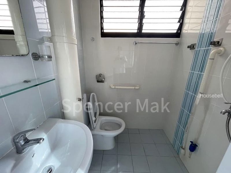 128 Bukit Batok West Avenue 6(2)