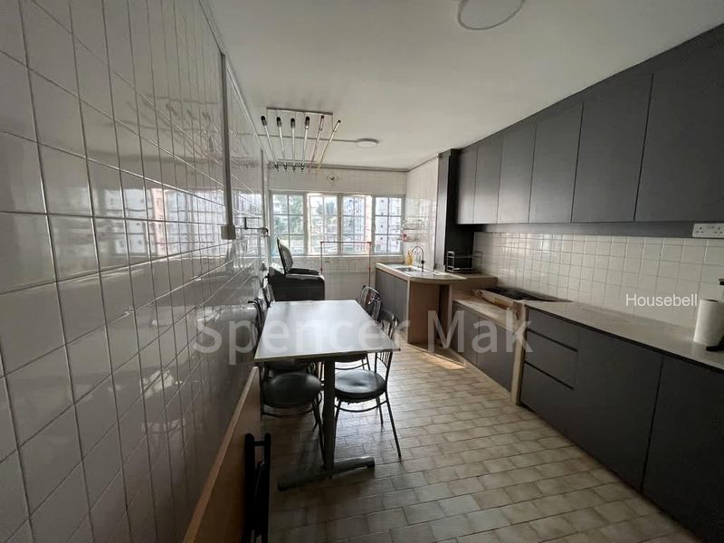 128 Bukit Batok West Avenue 6(4)