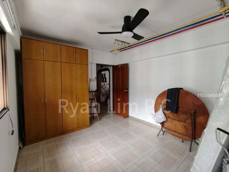310 Jurong East Street 32(4)
