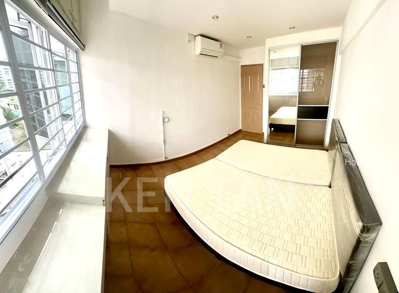 260 Tampines Street 21, S$ 1,100 /月, 250 sqft, 组屋 - 5 A
