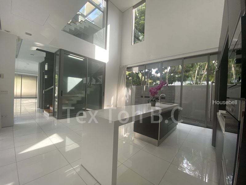 5 Bed Bungalow (Landed) for Rent in  Tan Kim Cheng Road(3)