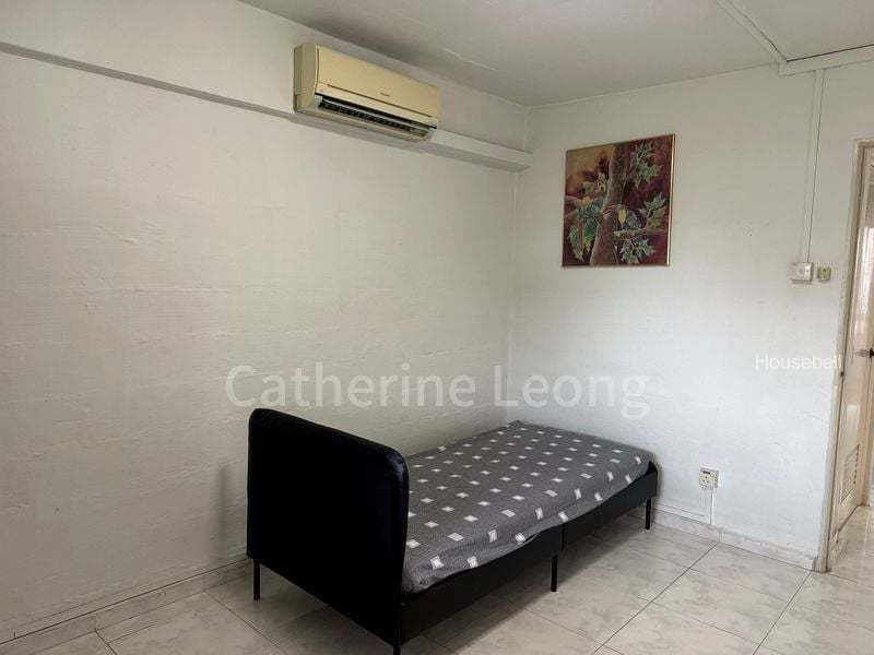 3 Room (3NG) HDB for Rent in  339 Clementi Avenue 5, S$ 3,300 /mo, 721 sqft, HDB - 3 NG