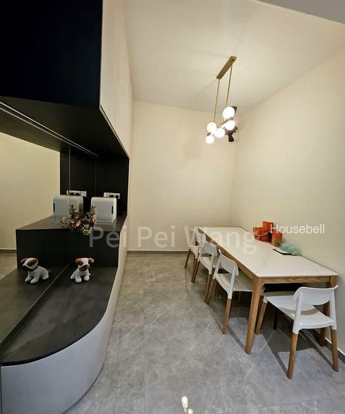 Mayfair Gardens, S$ 1,890,000, 850 sqft, 公寓 - Condominium