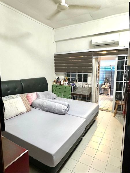 4+1 Bed Terraced House (Landed) for Sale in  Happy Avenue East, S$ 4,650,000, 2,070 sqft, 有地 - Terraced House