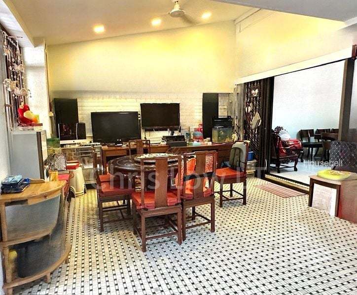 4+1 Bed Terraced House (Landed) for Sale in  Happy Avenue East(1)